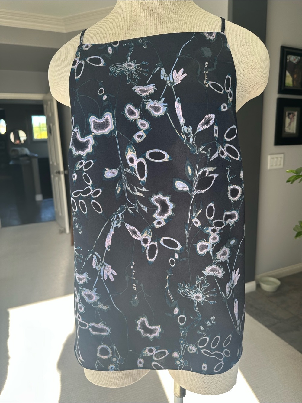 Nordstrom top with lavender print on black size medium - Picture 11 of 15
